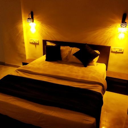 Hotel Rain Sky Inn Lonavala Exterior photo